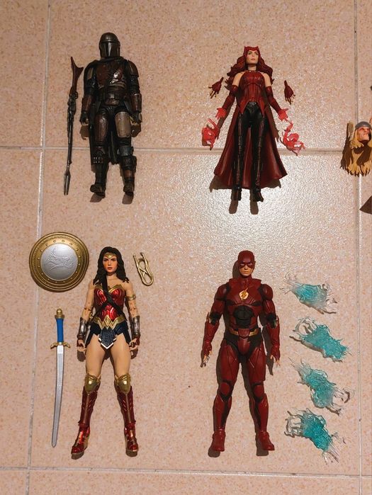 Marvel Legends/Star Wars Black Series/Mcfarlane Toys - Figuras de Ação Várias