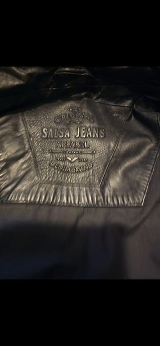 Casaco em pele da salsa