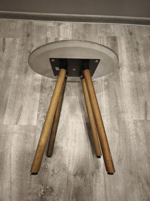 Stolik kawowy o średnicy 44 cm