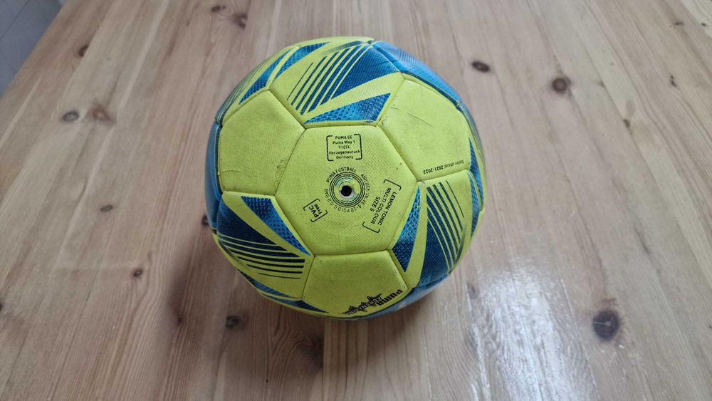 Bola de Futebol Puma LaLiga Adrenaline Tamanho 5 (bola profissional)