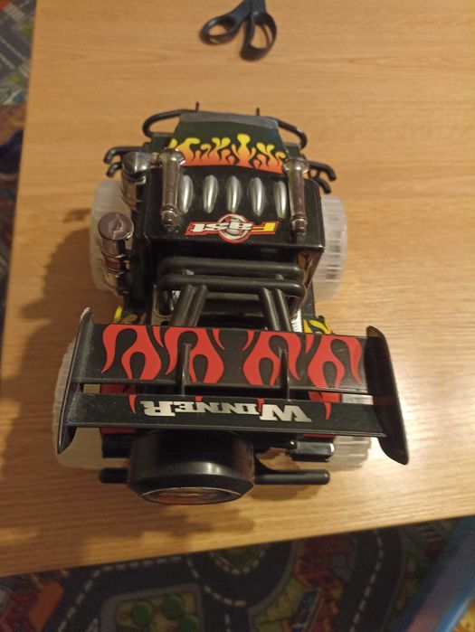 Samochód Jeep Monster -Truck zabawka dla dziecka