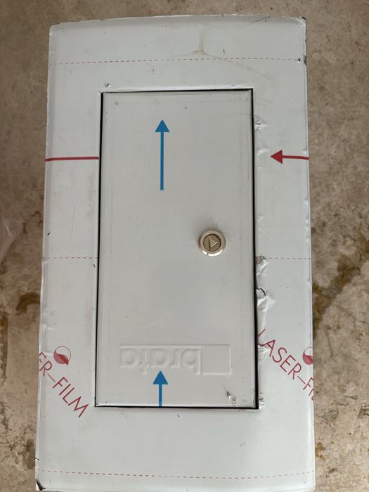Drzwiczki rewizyjne metalowe – nowe, komplet 2 szt., okazja