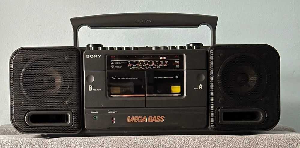 Przenośny radio-magnetofon (boombox) SONY CFS-DW38L w pięknym stanie!