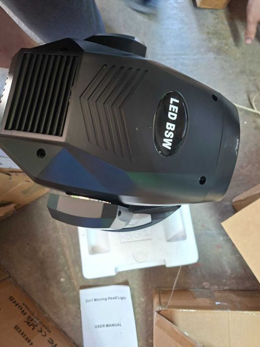 Lampy ruchome głowy U'King  200W LED.