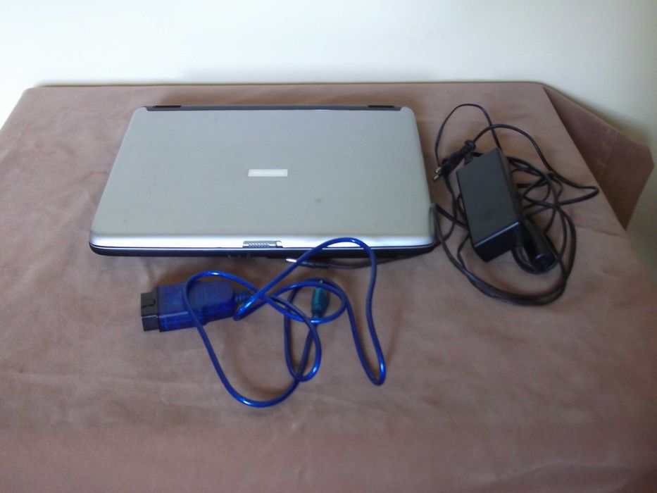 Laptop Toshiba z interfejsem Vag