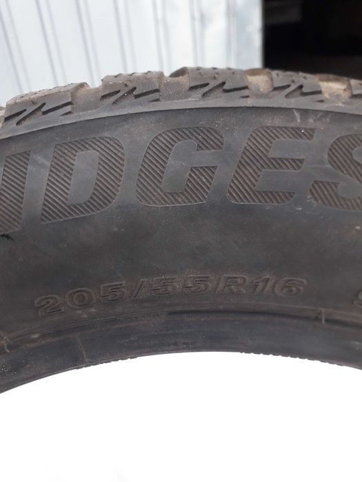 Шина Bridgstone  blizzak