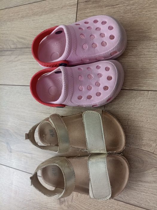 Sandały H&M + crocsy