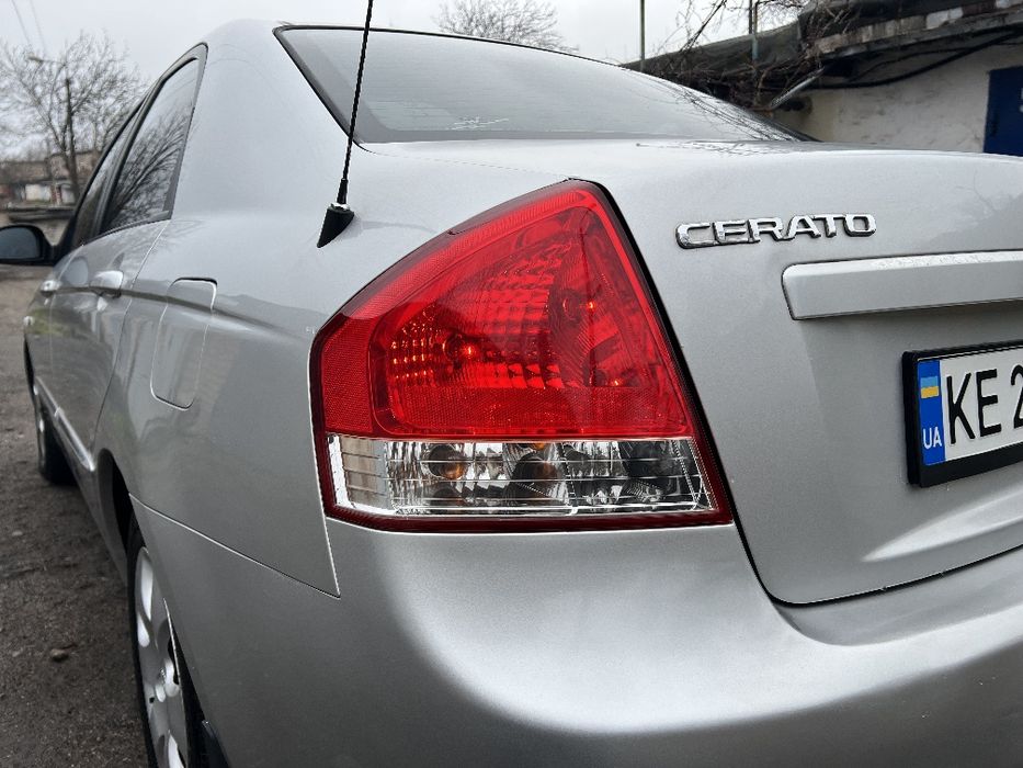 KIA Cerato 2008 1.6 ГАЗ бензин