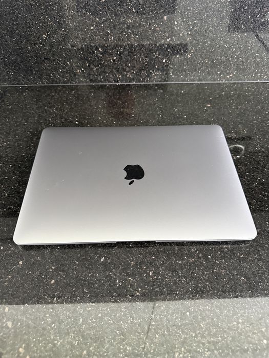 MacBook Air M1 | 16GB RAM | 512GB SSD | Space Gray | Bateria 100% / 50 cykli! 2021r