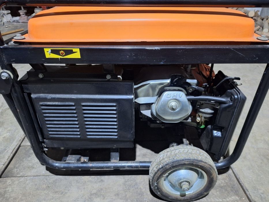 Генератор 5.5 бензиновый