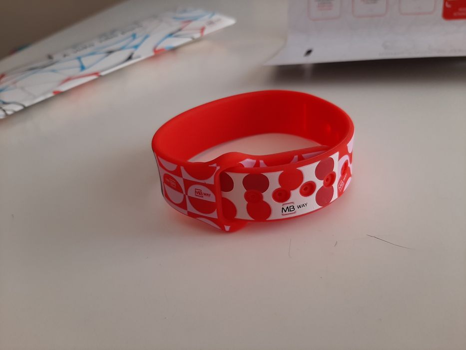 MBWAY Pulse Band Vermelho 10 anos