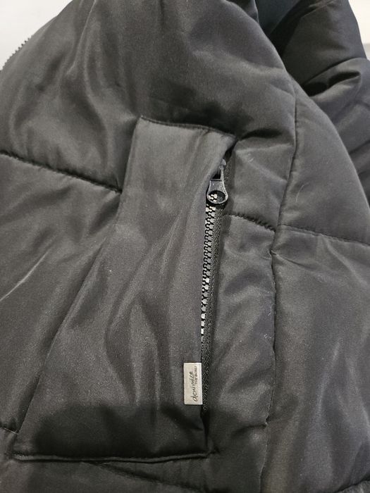 Parka com capuz preta