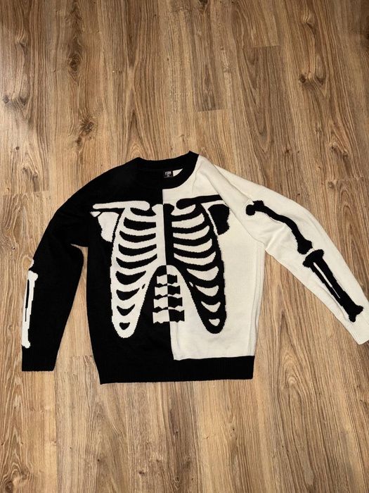 Светри/світшоти у готичному стилі та аніме