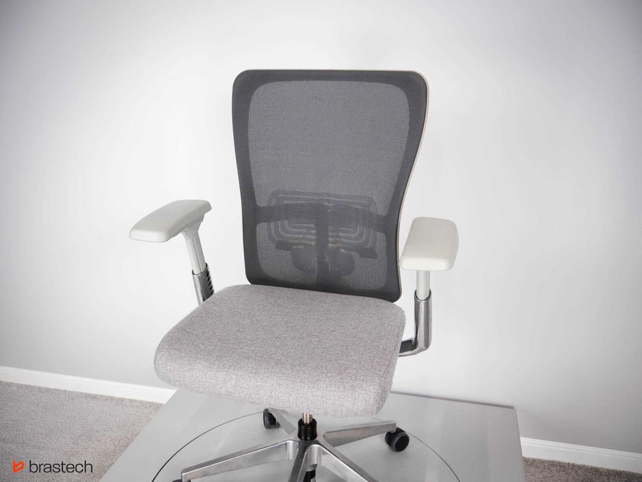 Fotel biurowy Haworth ZODY Nowa Tapicerka