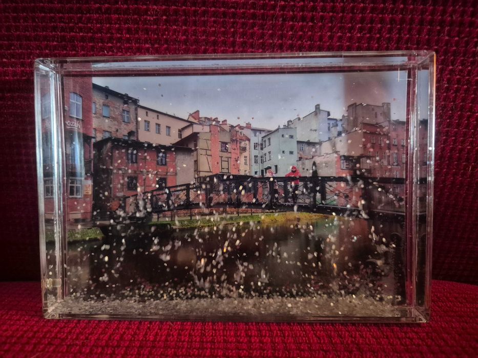 Brokatowa ramka na zdjęcie przezroczysta 10 x 15 cm.