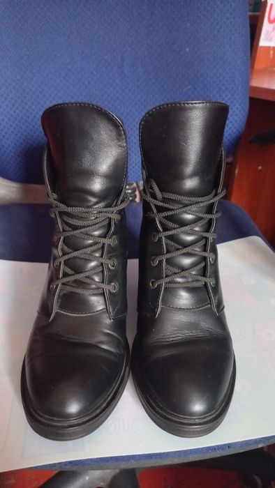 Продам зимові ботинки 38 розмір
