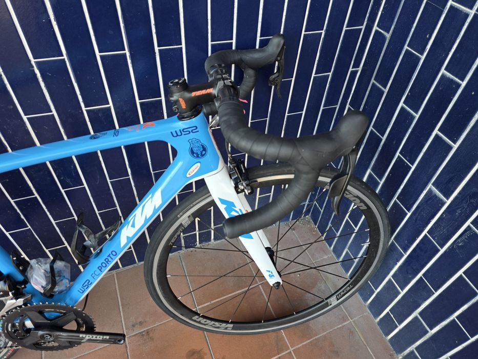 Bicicleta ktm w52 fcporto red axs