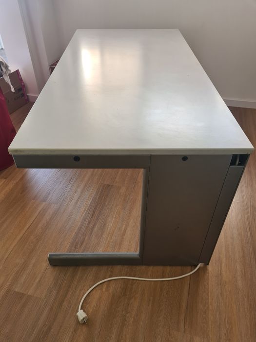 Mesa profissional de escritório