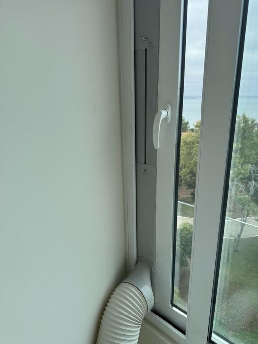 Ar Condicionado Portátil DAITSU APD12X (24 m² - 12000 BTU - Branco)