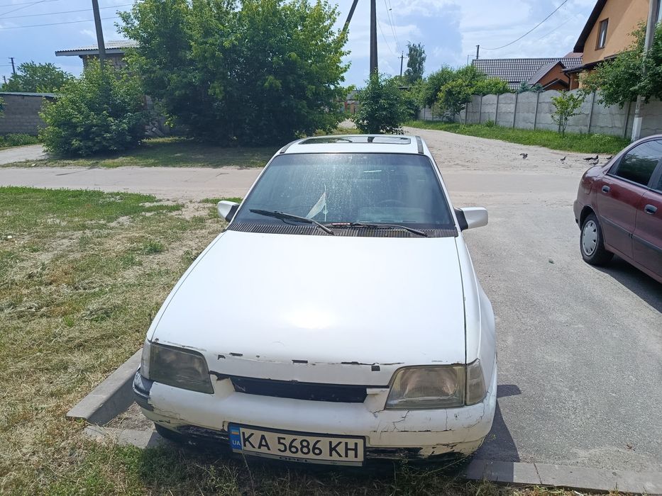 Продам автомобиль 1991 года, двигатель 1.4