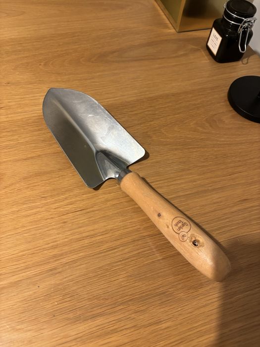 Łopatka ogrodowa, saperka