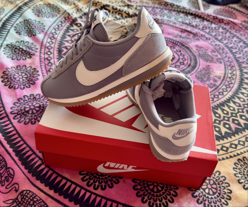 Nike Cortez cinzentos 35.5