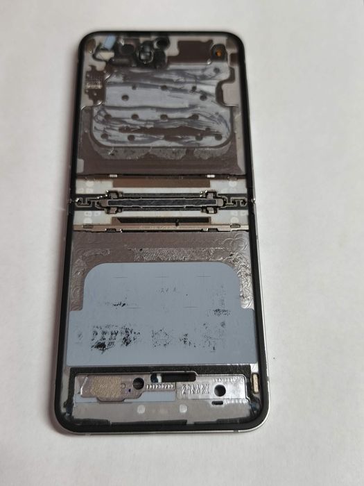 Samsung Z Flip 6 korpus
