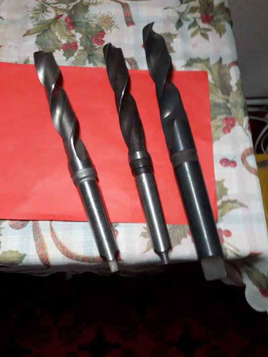 Продам свёрла токарные по металлу