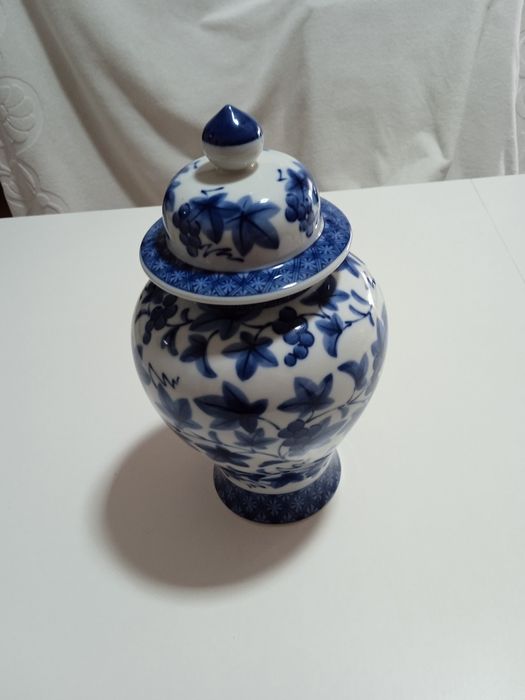 Ceramic Jar64862566969986121