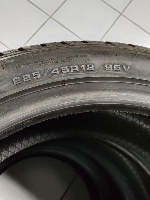 Pneus Goodyear 225/45R18 95V