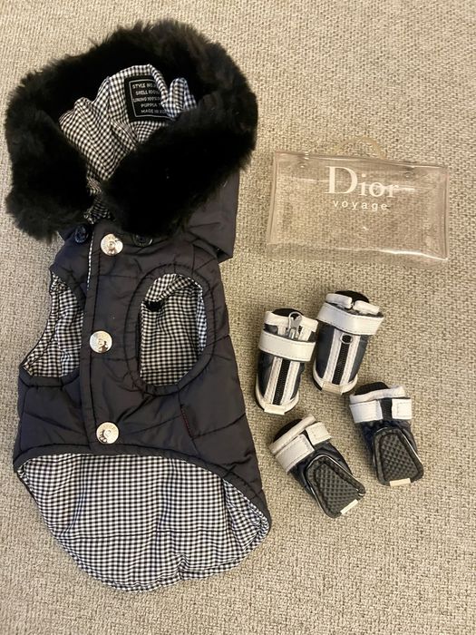 Одежда и аксессуары для собак