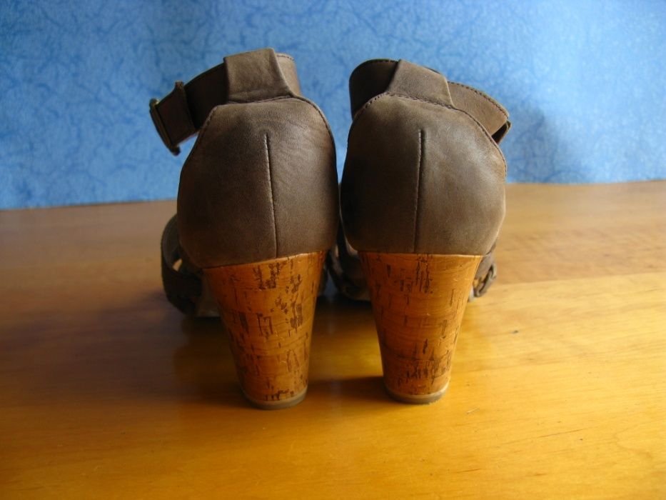 Sandały Caprice SKÓRA Roz 38