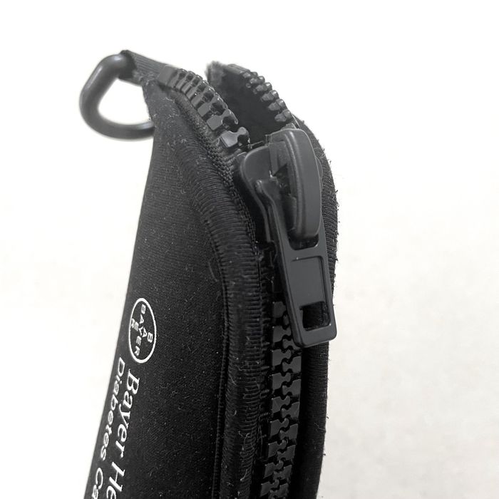 Bayer - Estojo Zipper 2-Em-1 P/ Canetas De Insulina