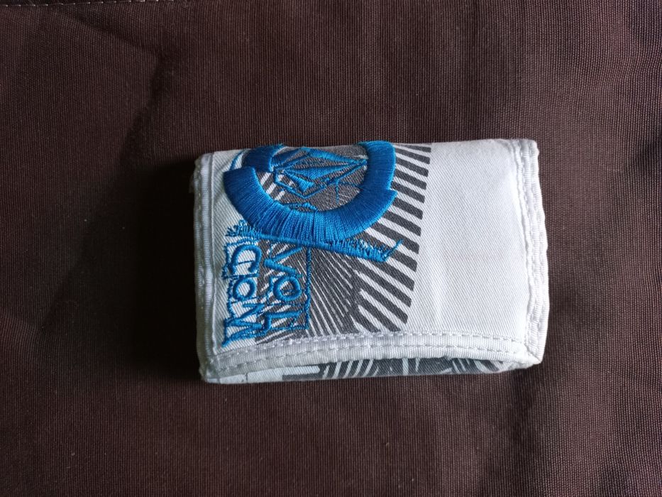 Carteira Volcom.