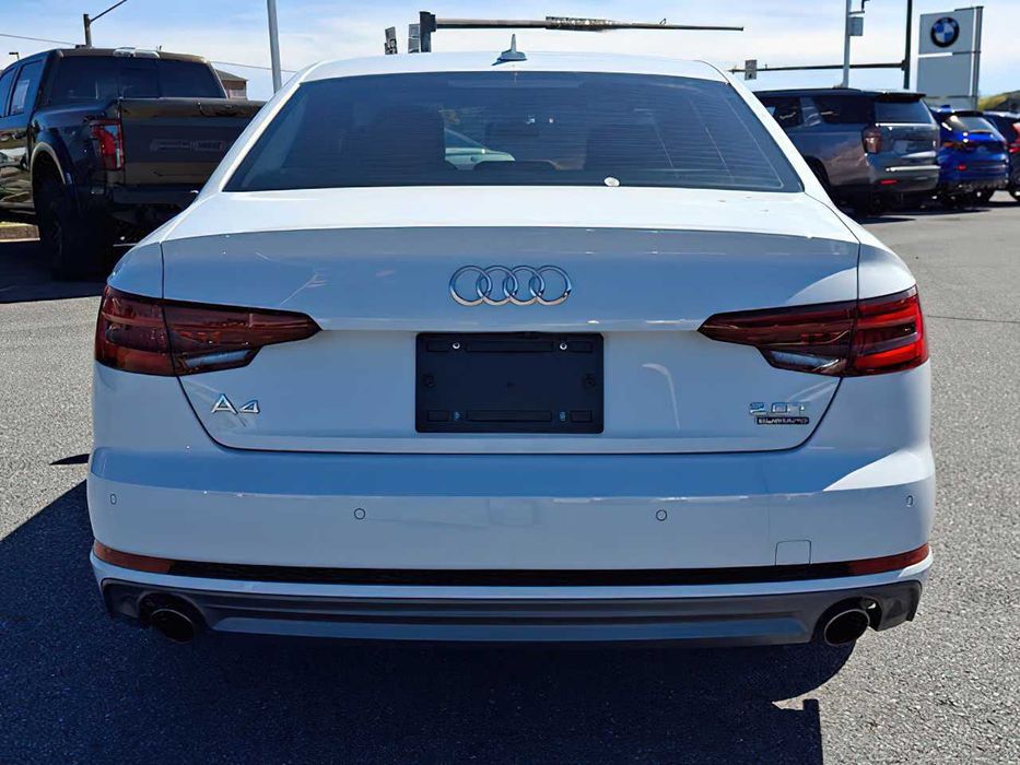 Audi A4 quattro      2018