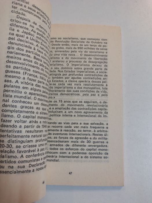 A democracia burguesa, de A. Michine