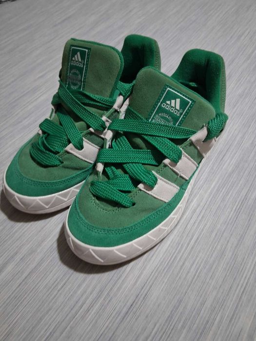 Vários Artigos de Marca Nike e Adidas