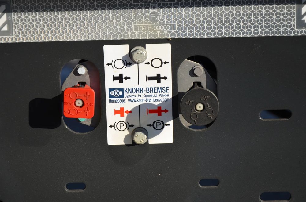 Schwarzmuller Nowa Wywrotka 25 M3 / Hardox / Saf / Oś Pod. / Hyva