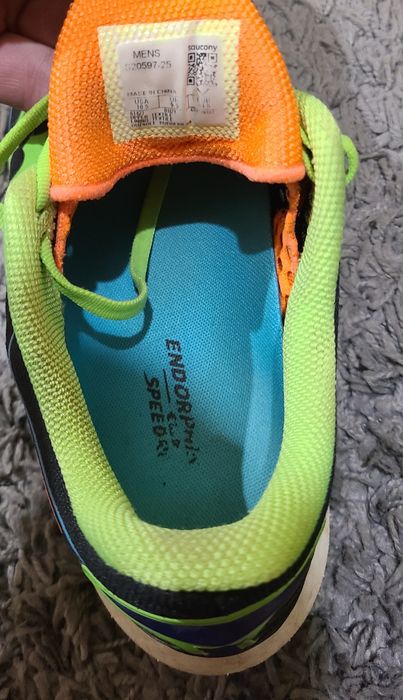 Чоловічі кросівки Saucony Endorphin Speed розмір 44