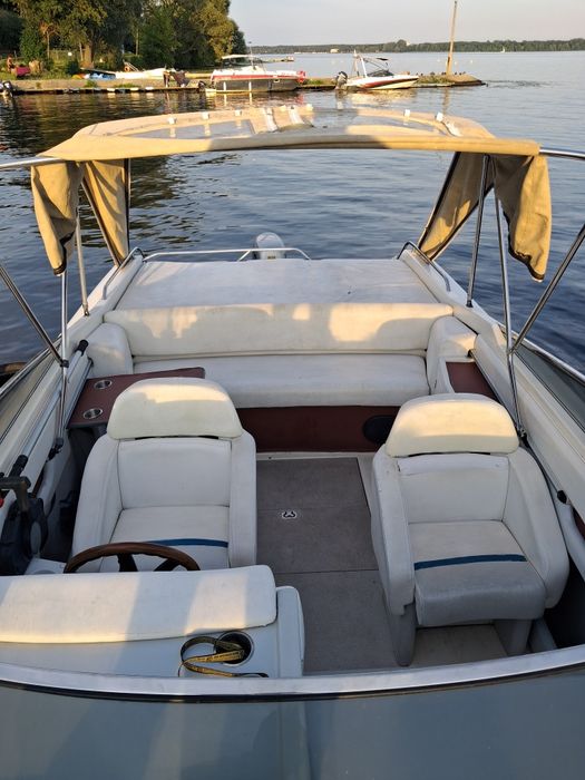 Czarter Motorówek Zalew Zegrzyński