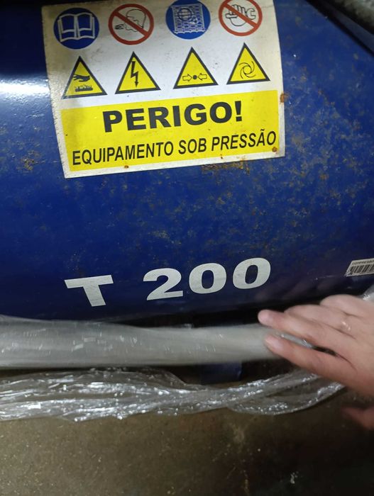 Compressor Ciata T-200P – Costa & Garcia, Equipamentos Industriais, SA