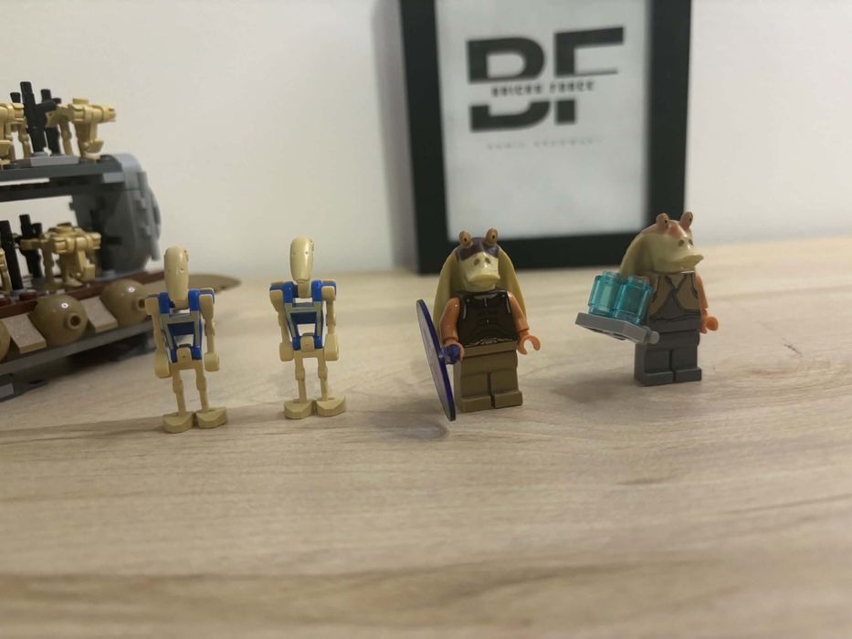 Lego star wars 7929 droid carrier