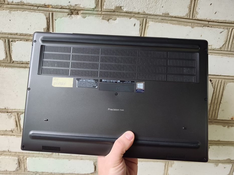 2020 року, Ігровий ноутбук DELL (i5 9400H/16/256/T1000 4GB)