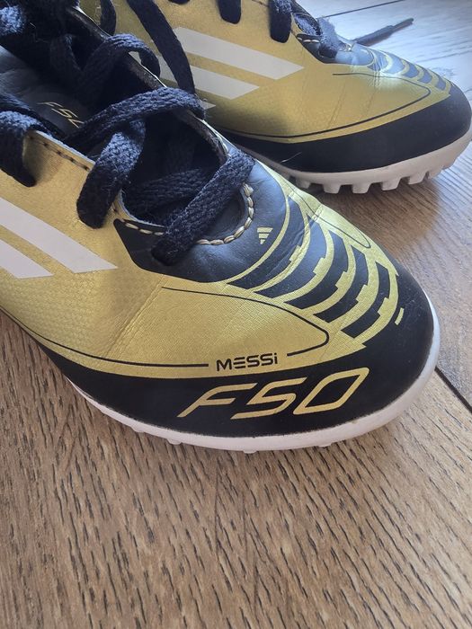 Buty turfy Adidas F50 MESSI Gold r. 28