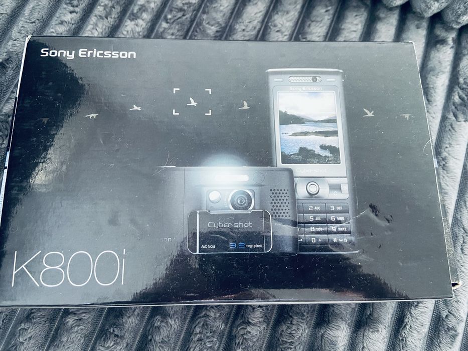 SonyEricsson K800i w zestawie z pudełkiem