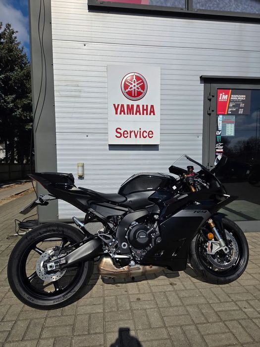 Yamaha R9 Yamaha R9 bezwypadkowy, gwarancja  2 lata, salon Polska