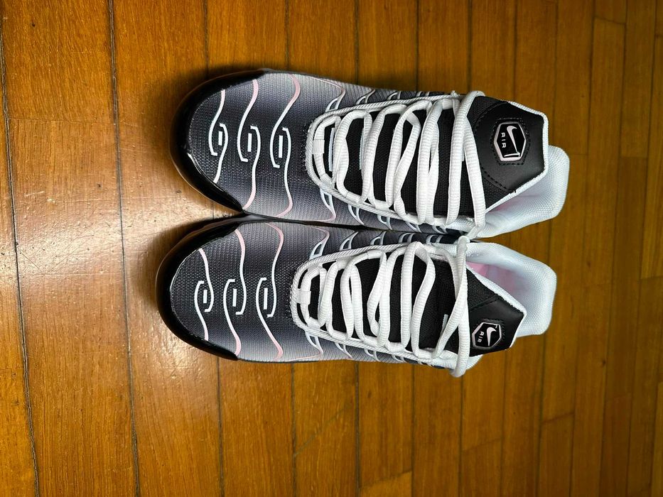 Nike Air Max Plus TN | Tamanho 42 EU | Novo | Cinza/Branco/Rosa