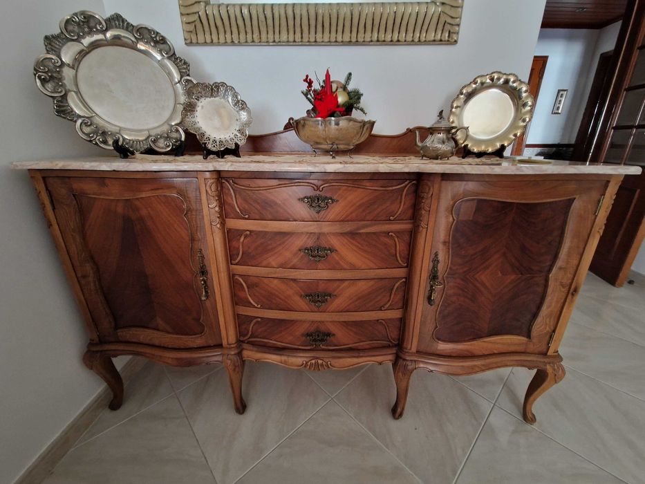 Mobília de Sala de Jantar Queen