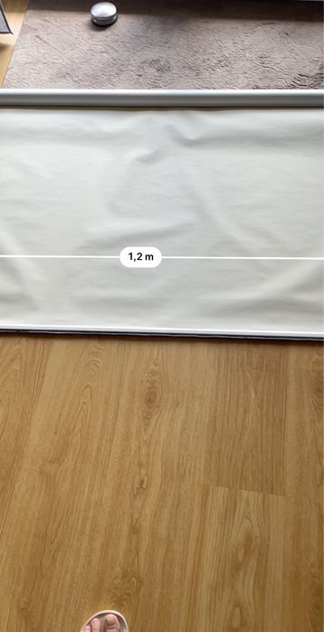 Roleta na okno (120cm x 120 cm)