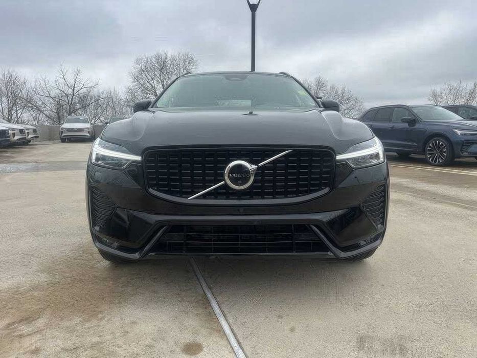 Volvo Xc60      2023
